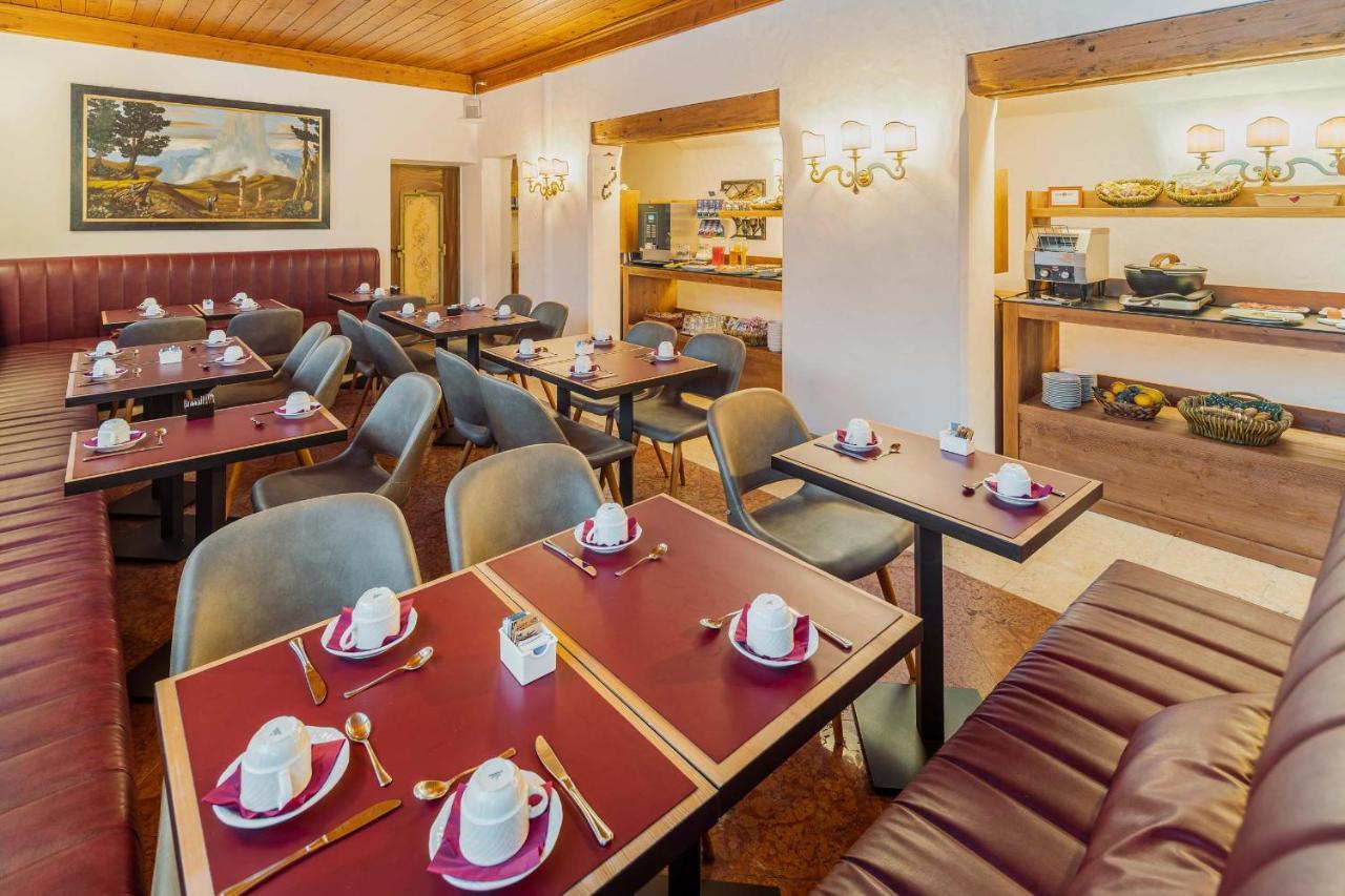 Royal Cortina