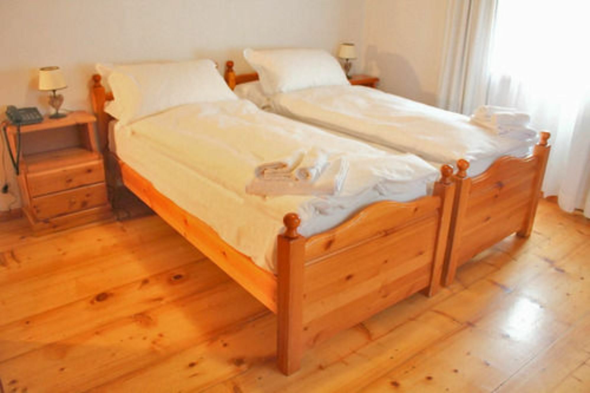 Royal Cortina Hotel